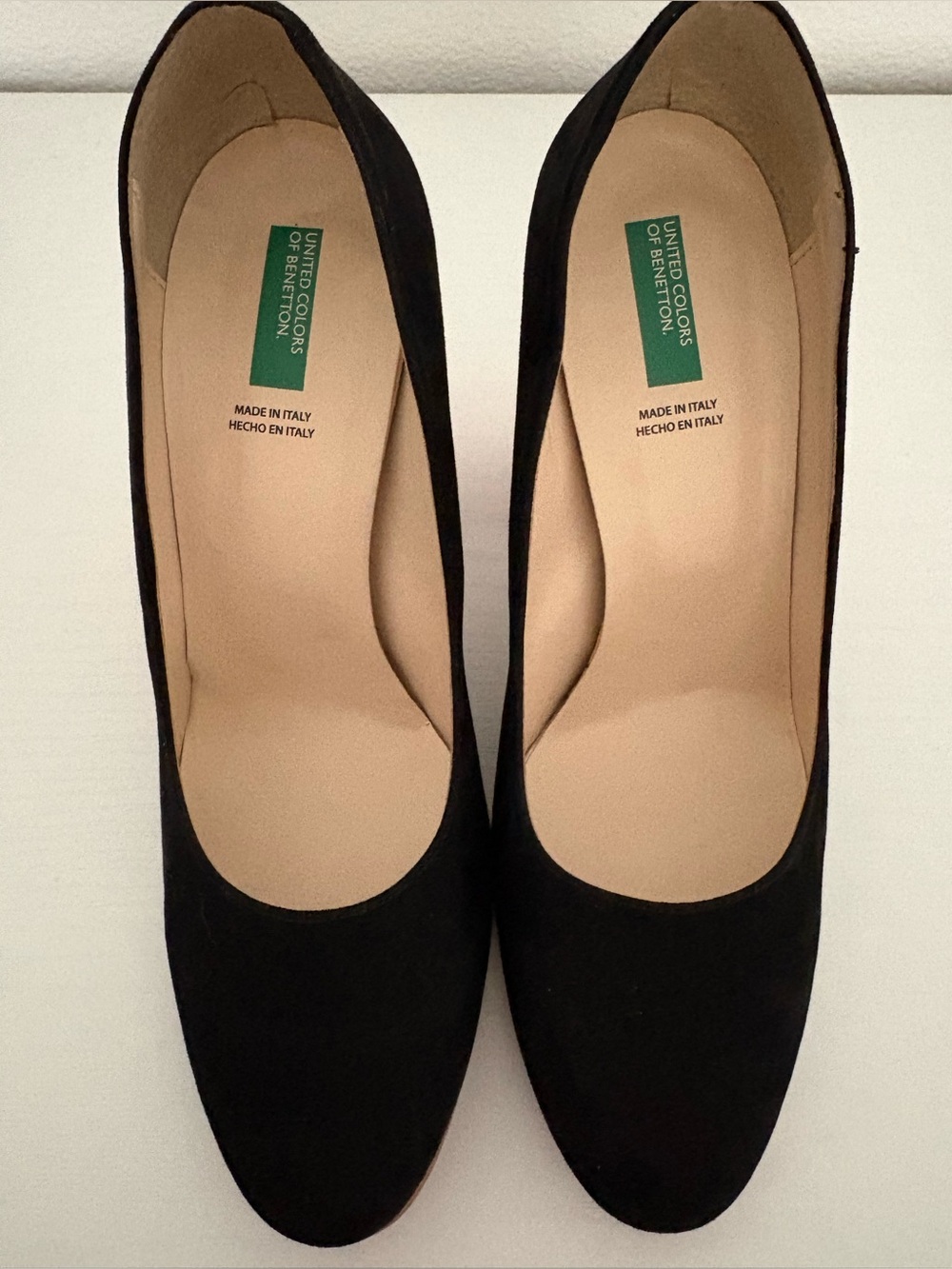 United Colors Of Benetton Black Suede Pumps with Multicolor Block Heel - Picture 2 of 15